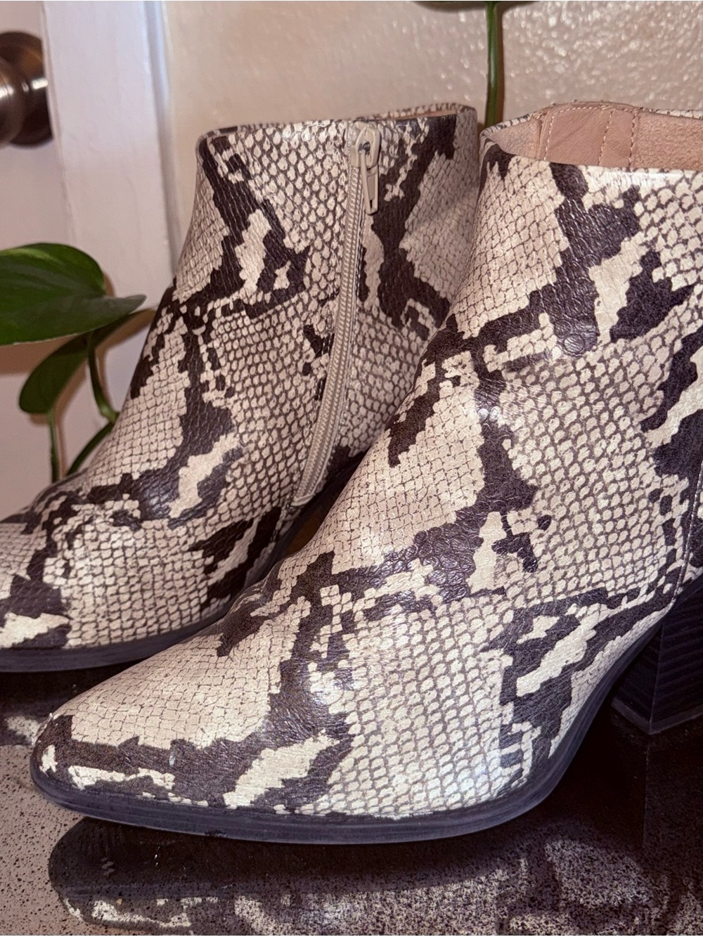 SOUL Snakeskin Print Pointed Toe Ankle Boots Block Heel Size 9